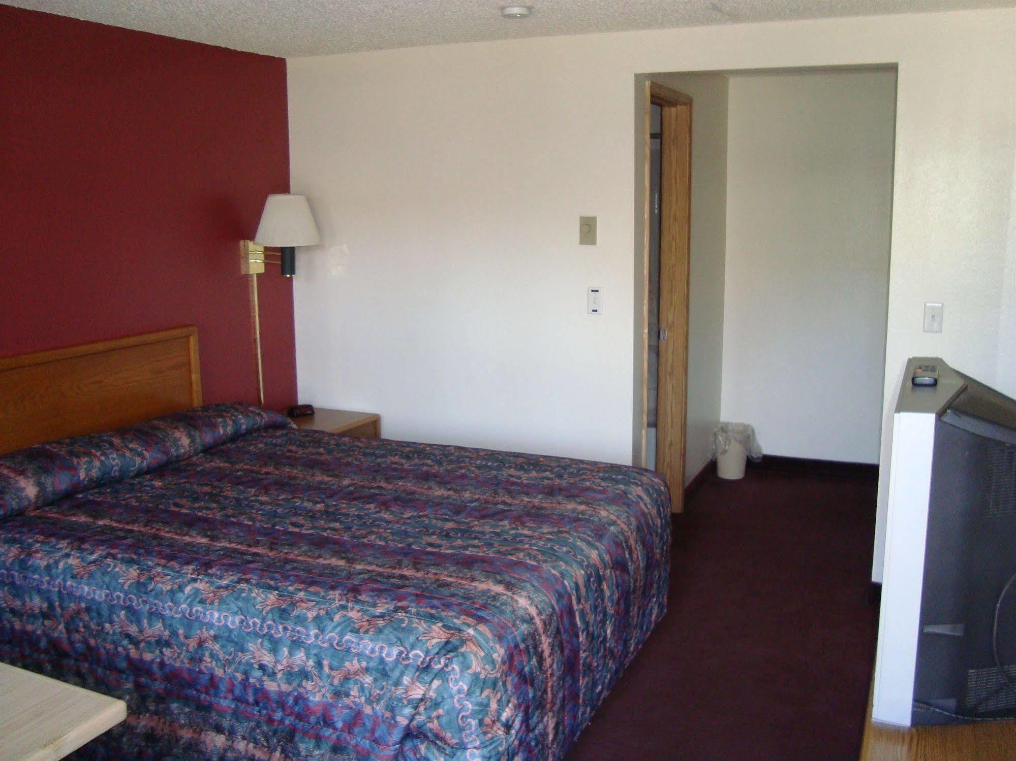 Willow Springs Motel Cheney エクステリア 写真